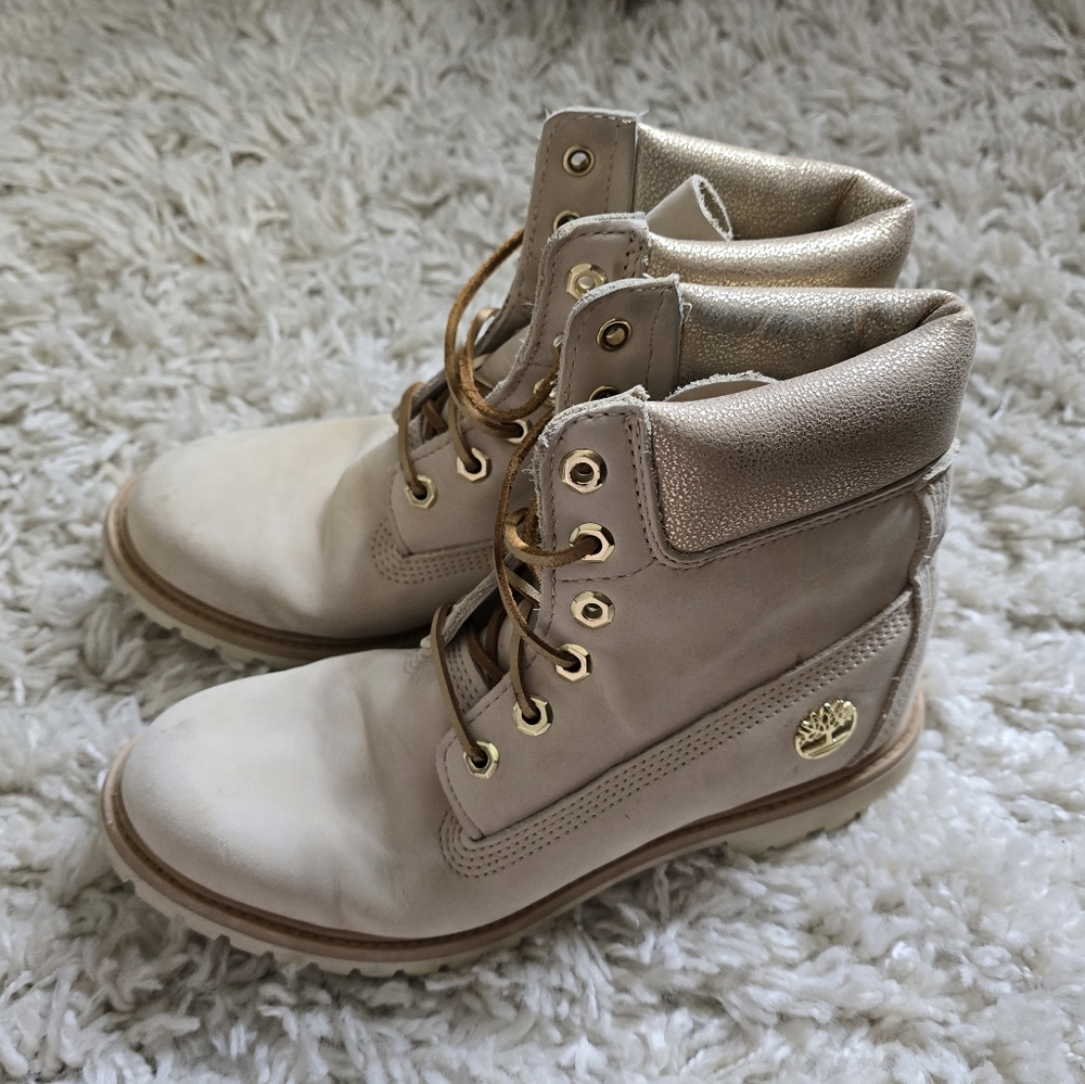 Cream/Nude Timberland Boots